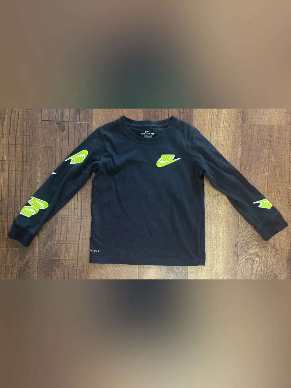 Nike boy youth bundle 4 pieces XS extra small 7, 6-7 years shorts tank shirts